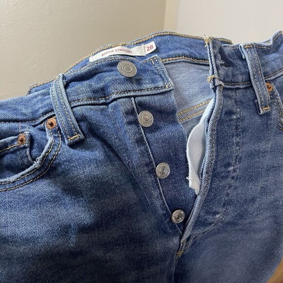 LEVI'S medium wash wedgie straight denim blue jeans size US 28 - Picture 2 of 6